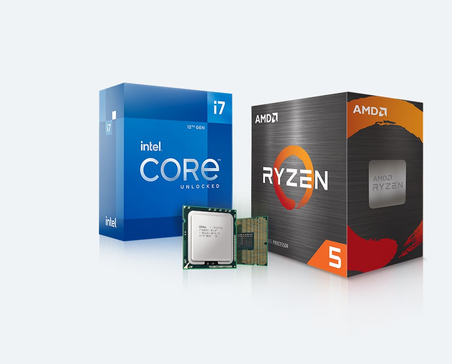 Zwei CPU-Verpackungen der Hersteller AMD und Intel und im Vordergrund ein Prozessor